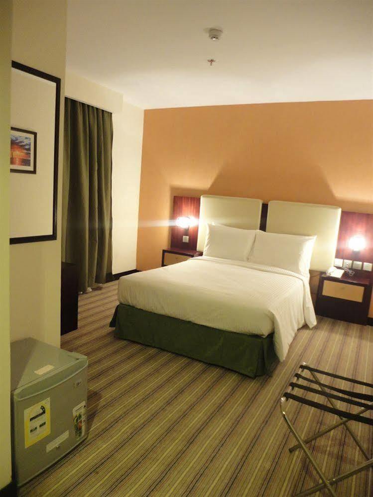 Days Olaya Hotel Riaad Buitenkant foto