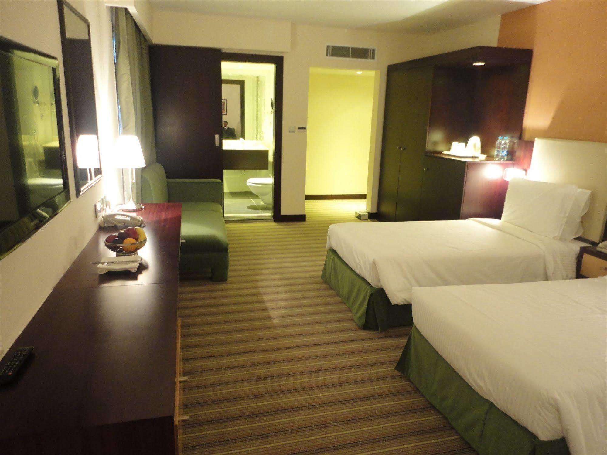 Days Olaya Hotel Riaad Buitenkant foto